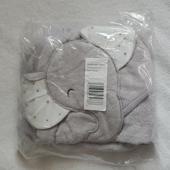 Brand New Carter's cute elephant hooded towel - Picture 6 of 9
